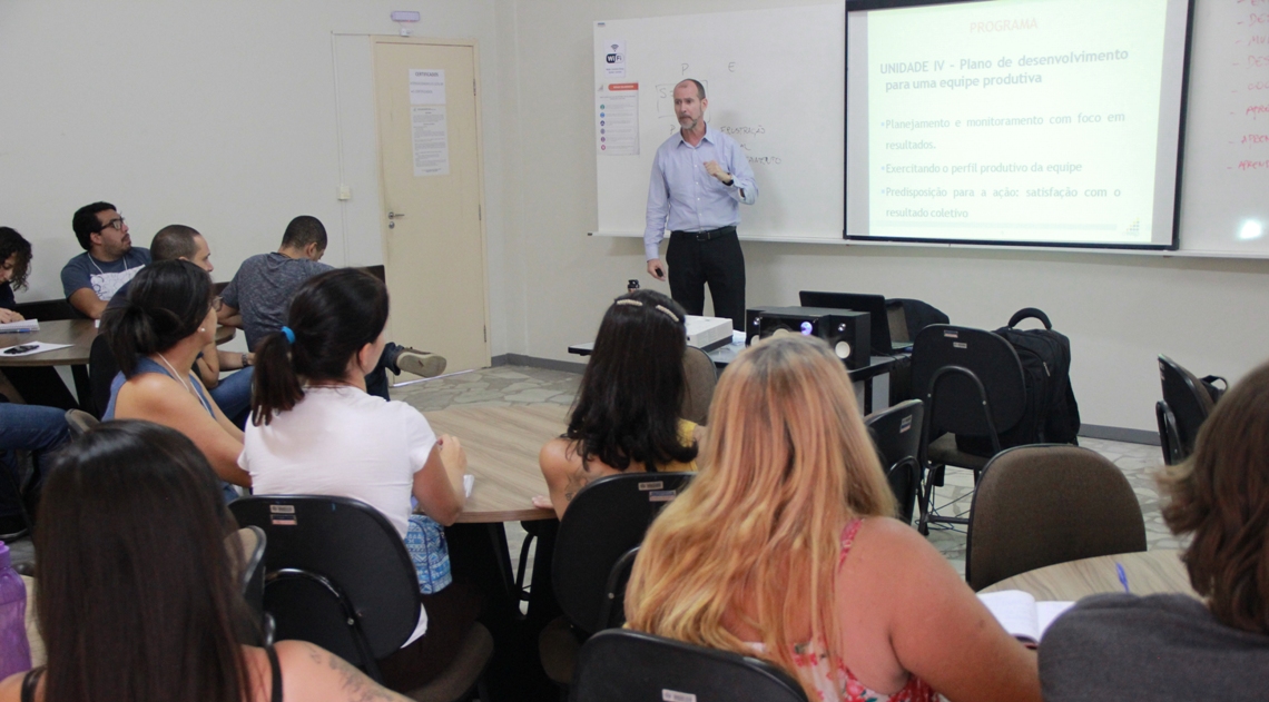 Cursos Semanais